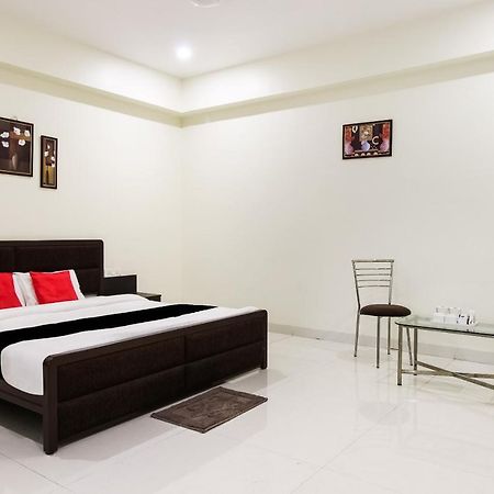 Capital O70964 Hotel D Mercy Nagpur Esterno foto